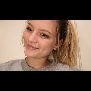 Meet your Posher, Addison